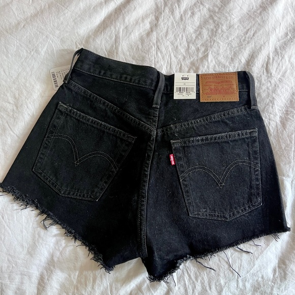BRAND NEW Levi’s 501’s Jean Shorts - Picture 3 of 3